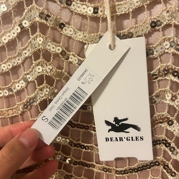 Stunning Gold Flapper dress great for parties - NWT. Crocheted and sequins - Picture 4 of 6